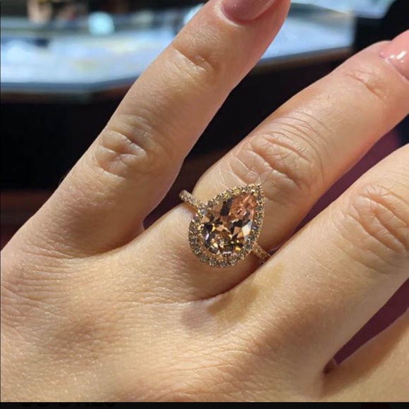 Woman Elegant Rose/Gold Champagne Crystal Ring - Picture 3 of 3
